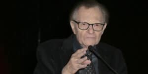 Larry King Dies