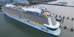 World s largest cruise ship